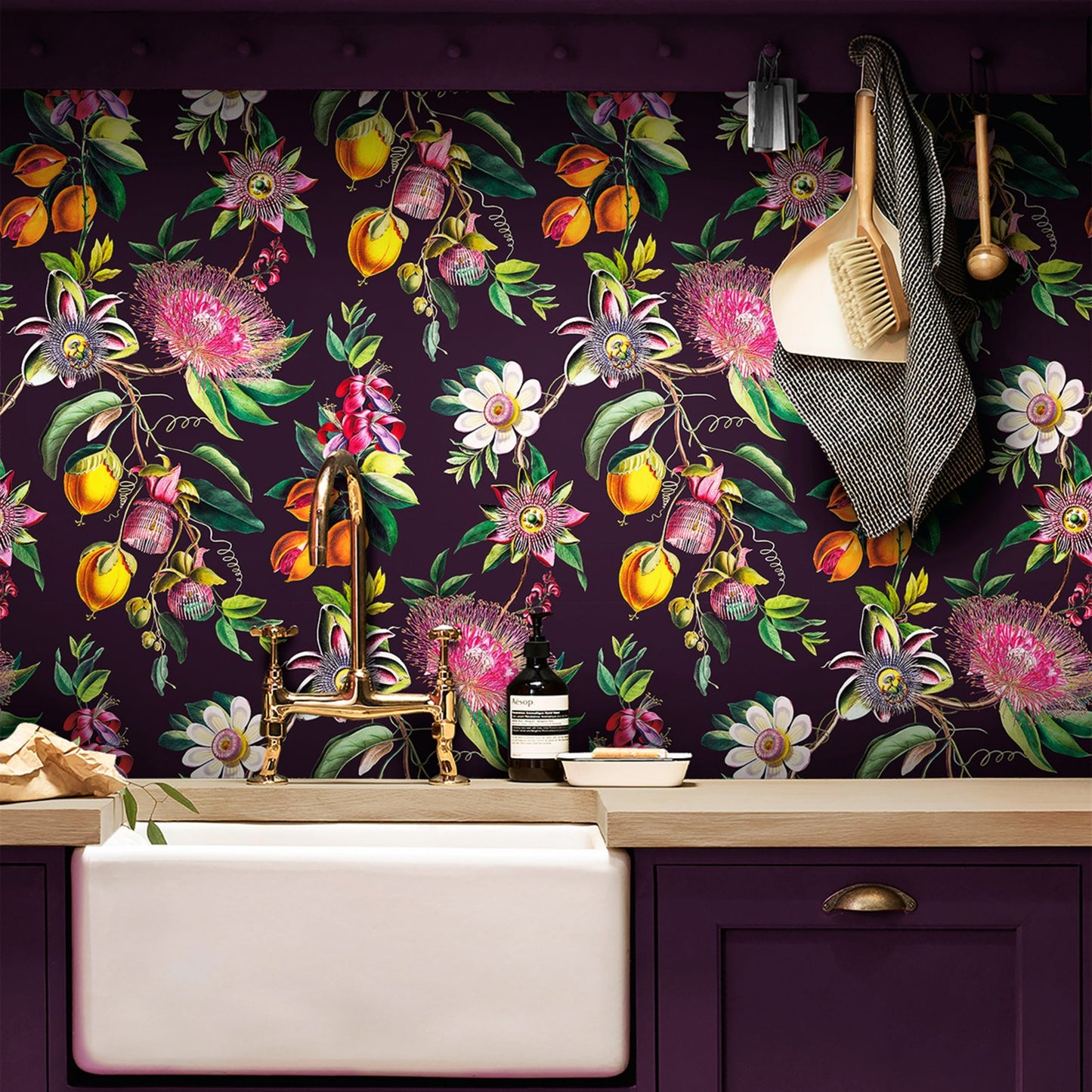 127920 - Physic Garden Wallpaper - Blackcurrant - Graham & Brown