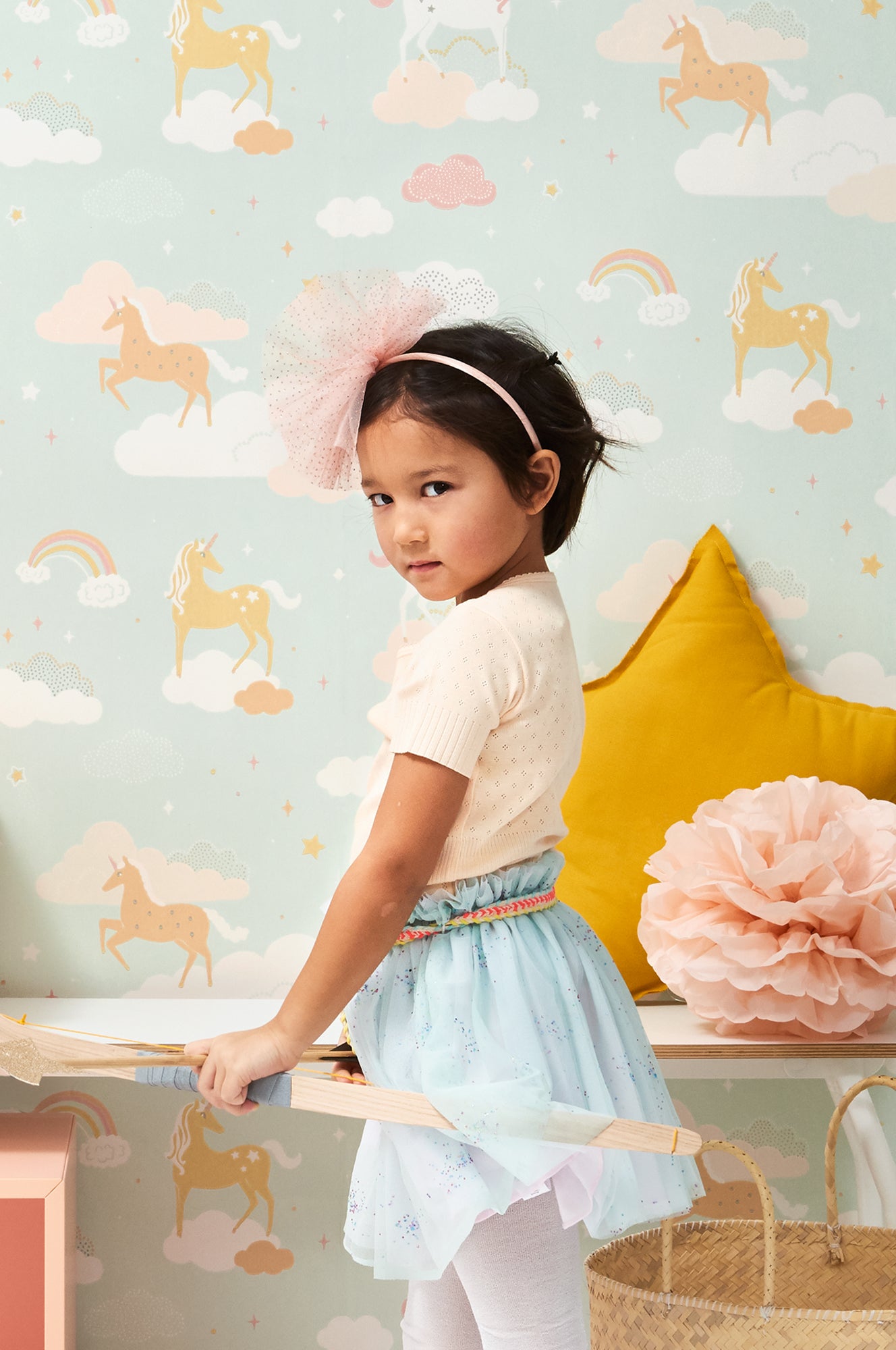 Rainbow Treasures Bubblegum Turquoise Wallpaper - Majvillan