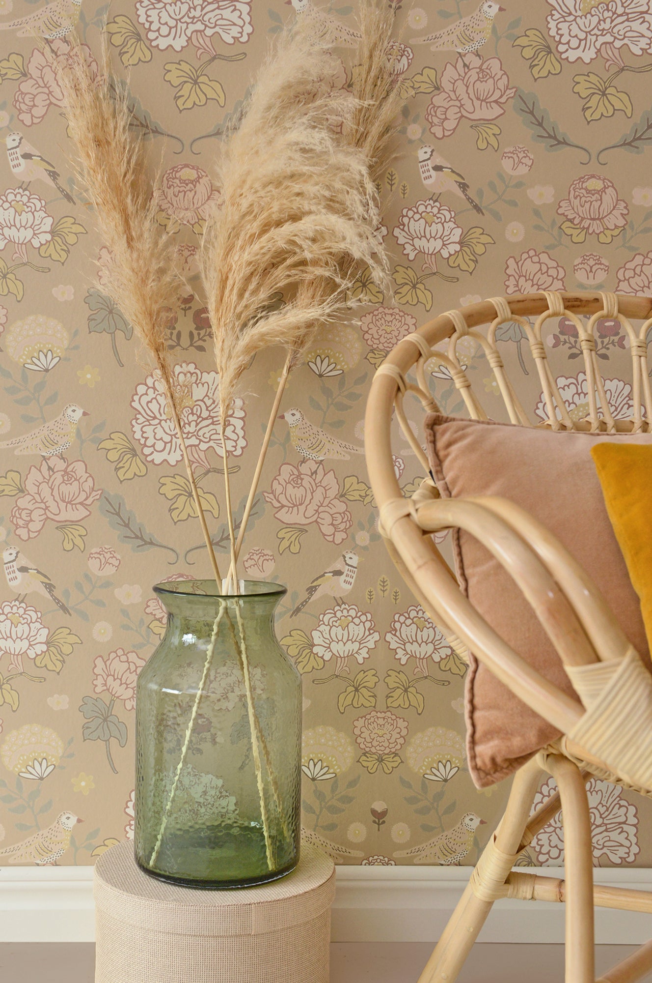 June Honey Beige Wallpaper - Majvillan