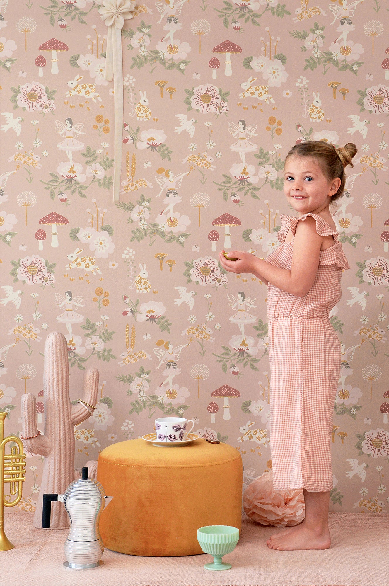 Old Garden Dusty Rose Wallpaper - Majvillan