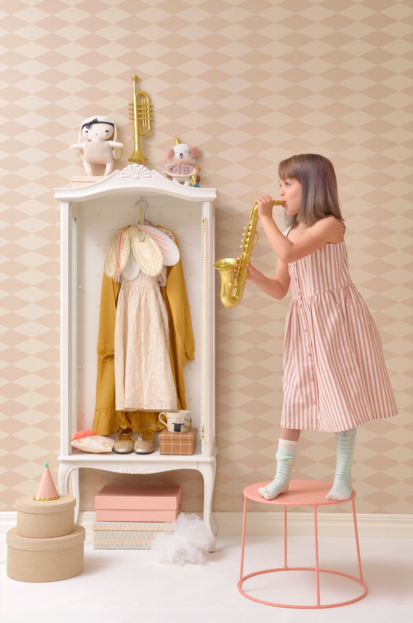 Copenhagen Beige Pink Wallpaper - Majvillan