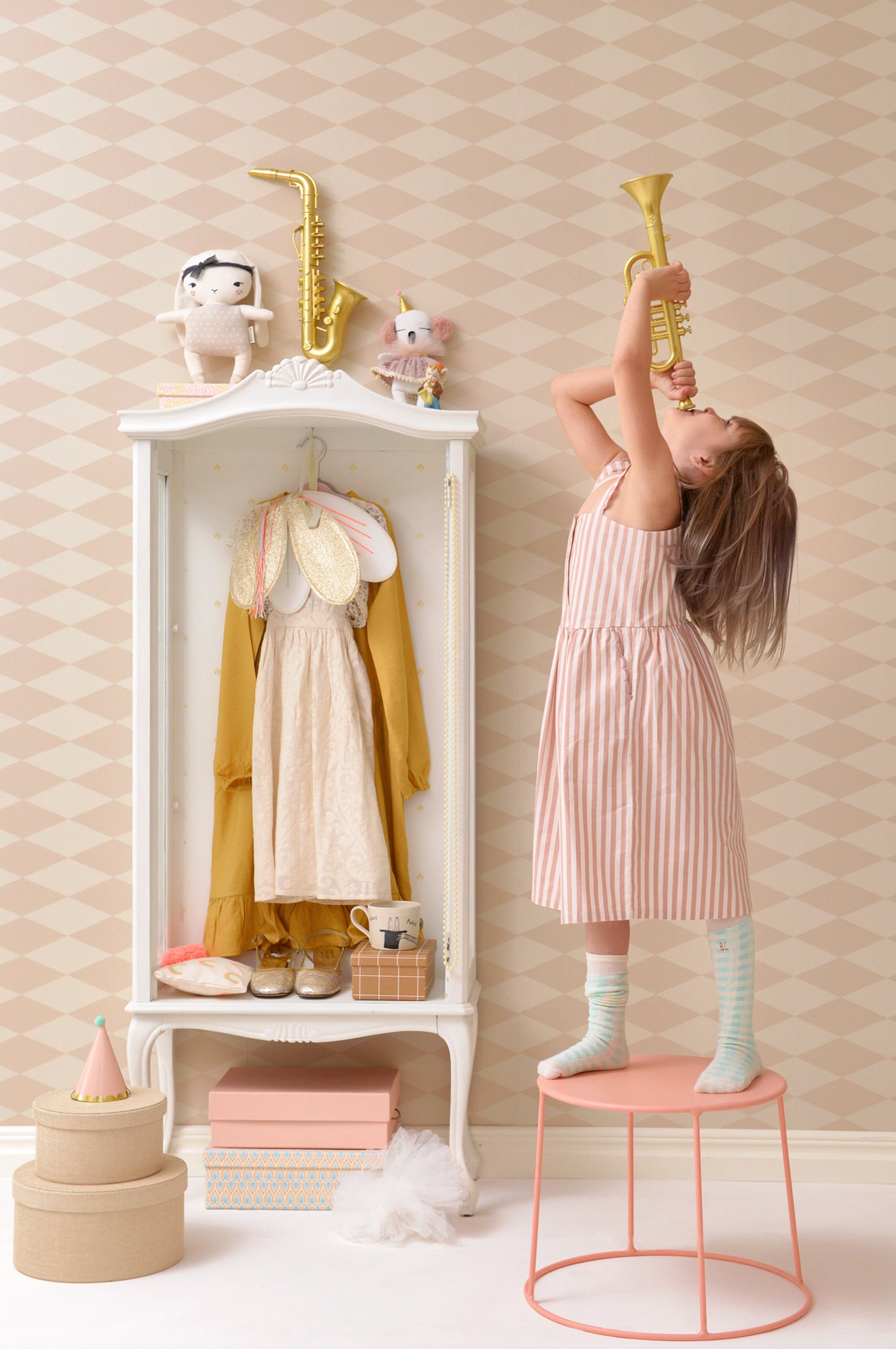 Copenhagen Beige Pink Wallpaper - Majvillan