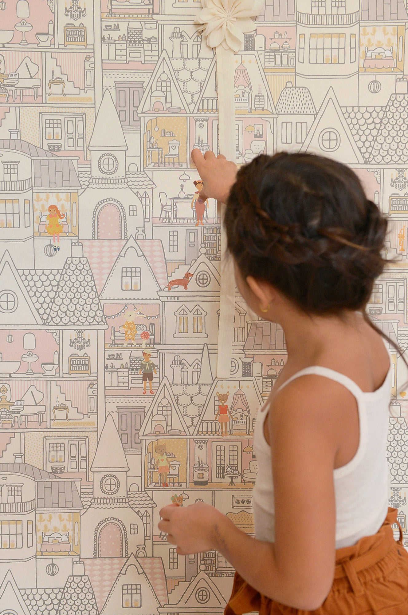 Dollhouse Soft Wool White Wallpaper - Majvillan