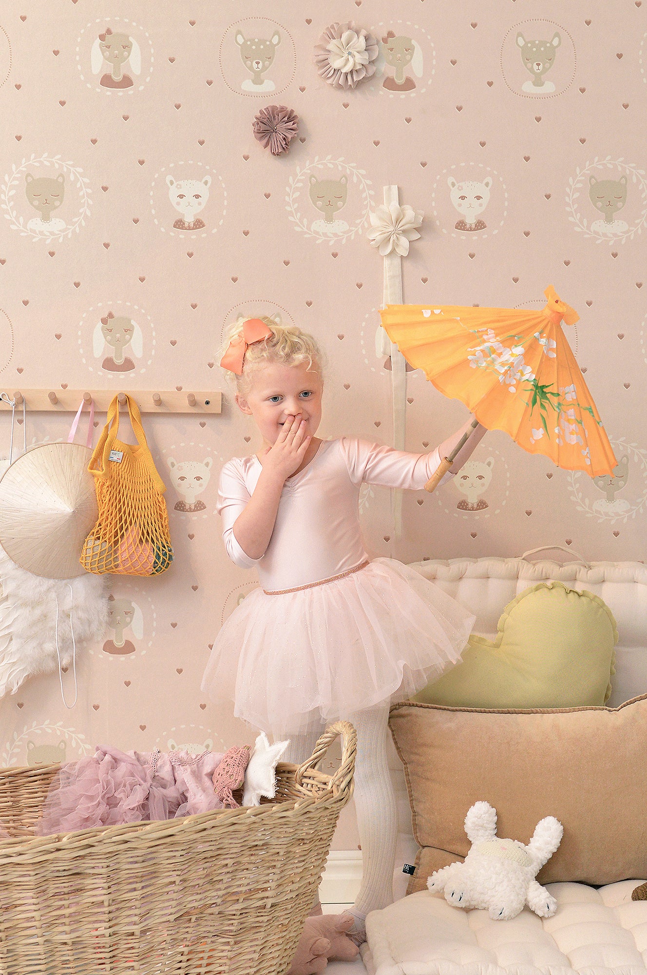 Hearts Dusty Warm Pink Wallpaper - Majvillan