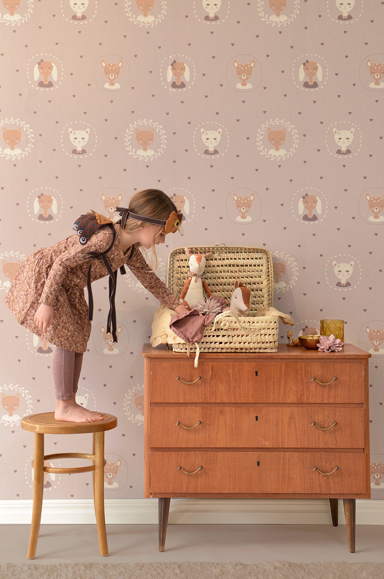 Hearts Dusty Warm Lilac Wallpaper - Majvillan