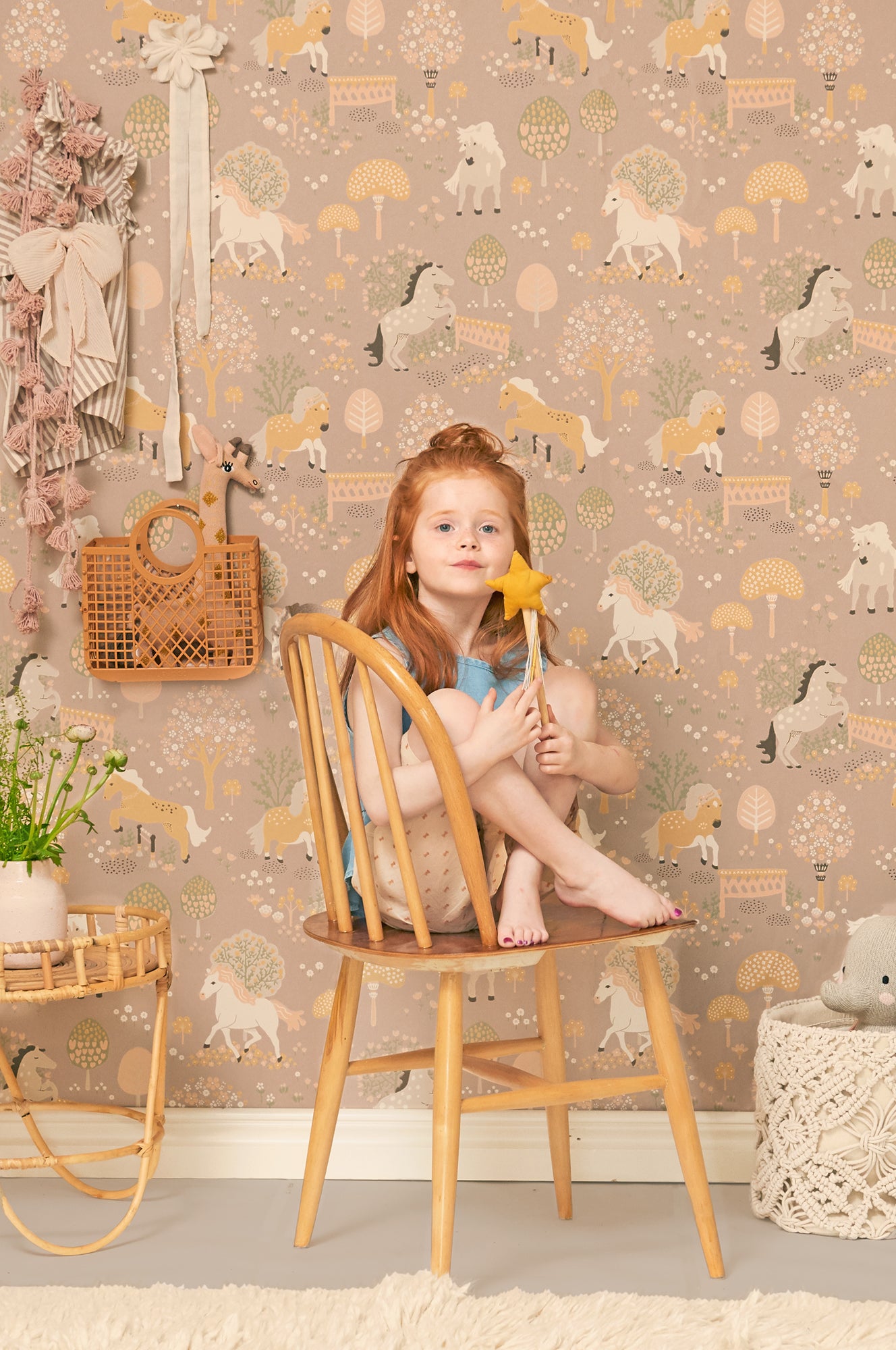 My Sweet Pony Old Lilac Wallpaper - Majvillan