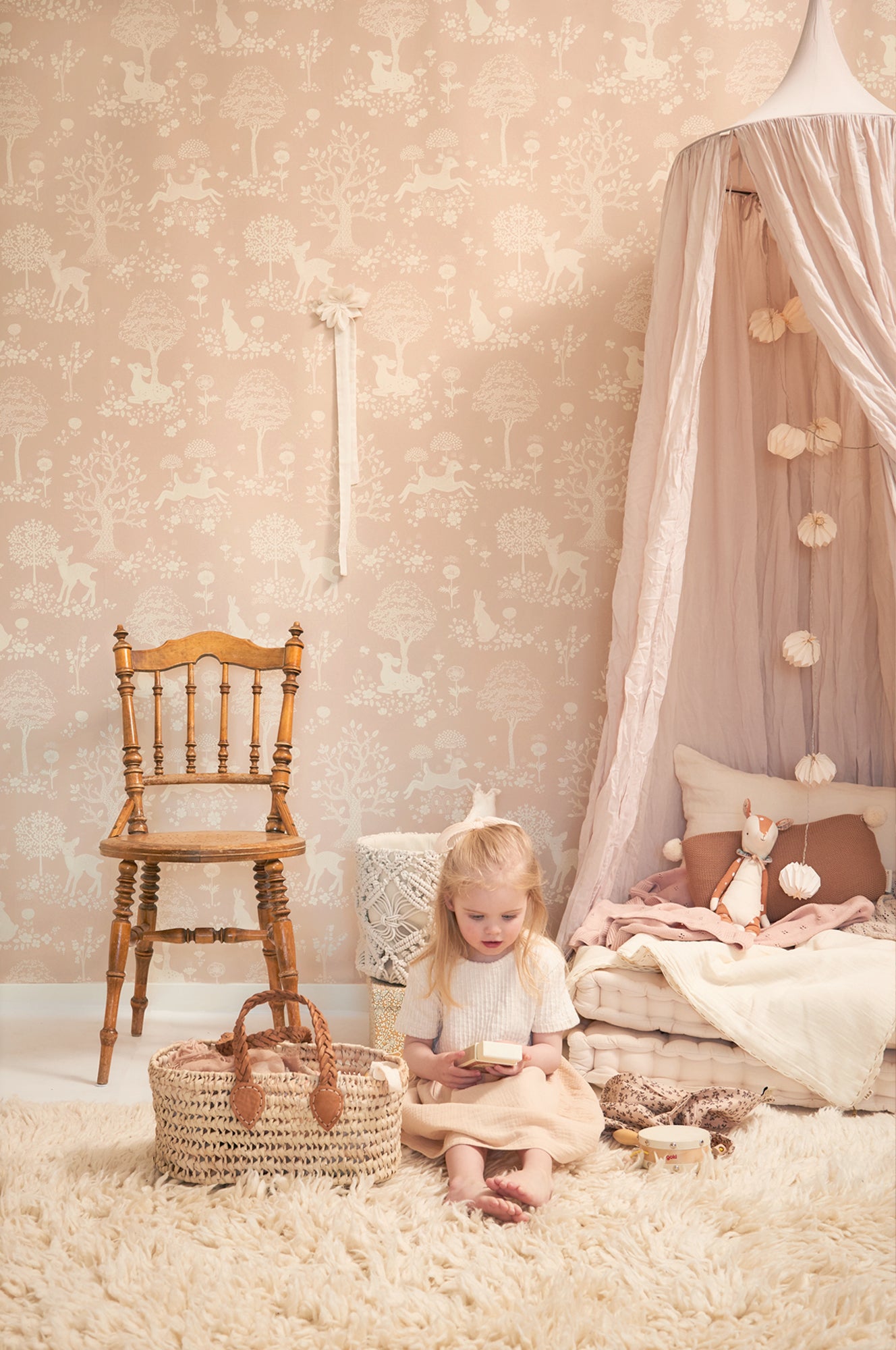 Summer Fields Dusty Pink Wallpaper - Majvillan