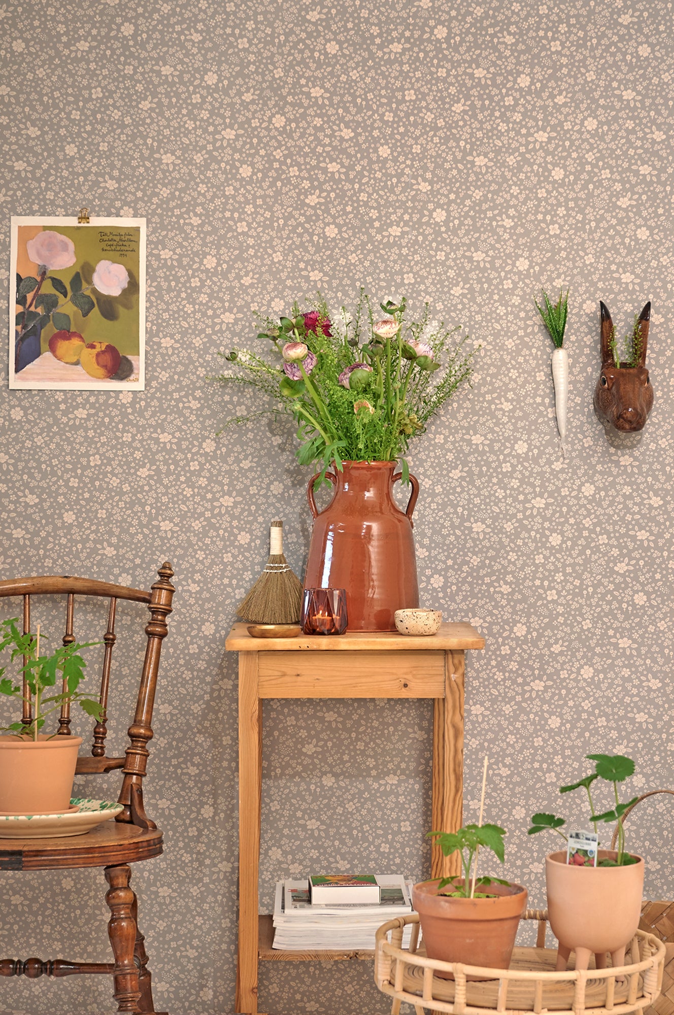 Flora Dusty Blue Wallpaper - Majvillan