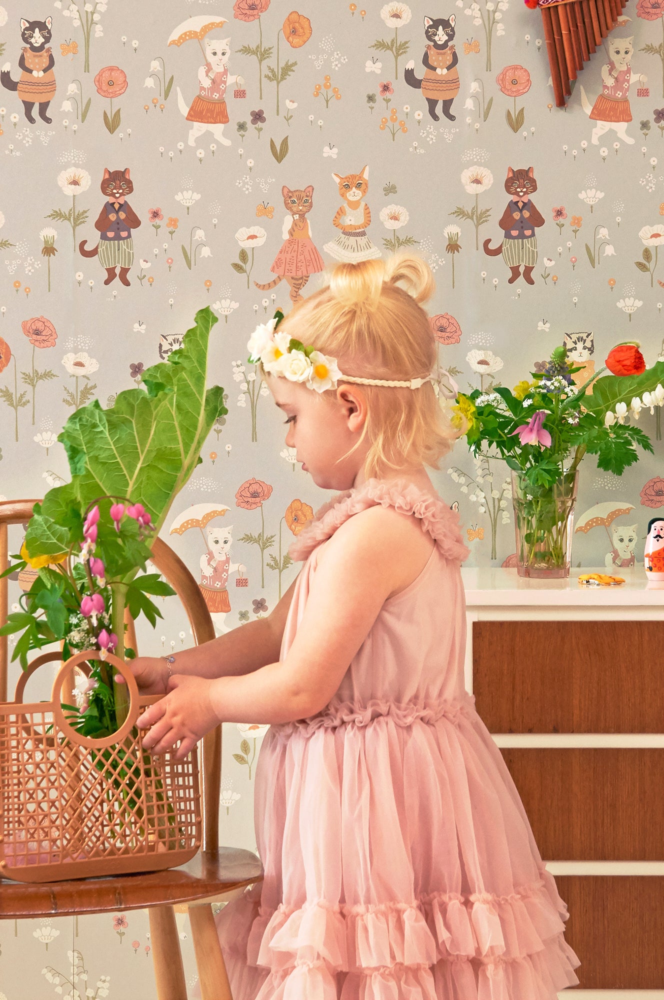 Catwalk Dusty Blue Wallpaper - Majvillan