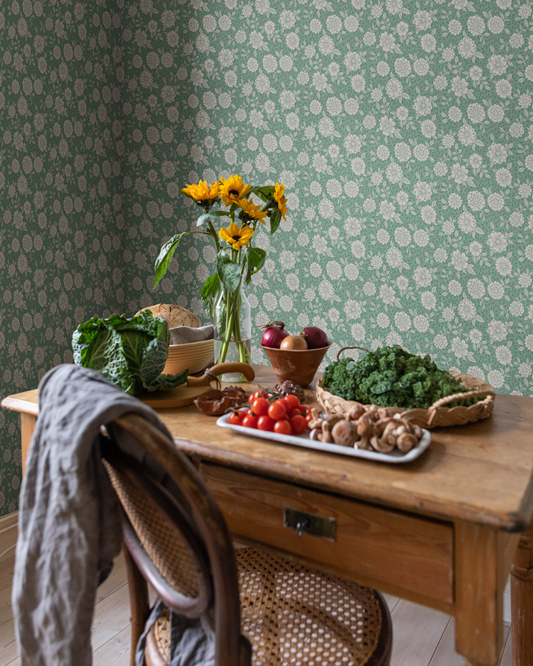 15911 - Lizette Wallpaper - Forest Green - Midbec