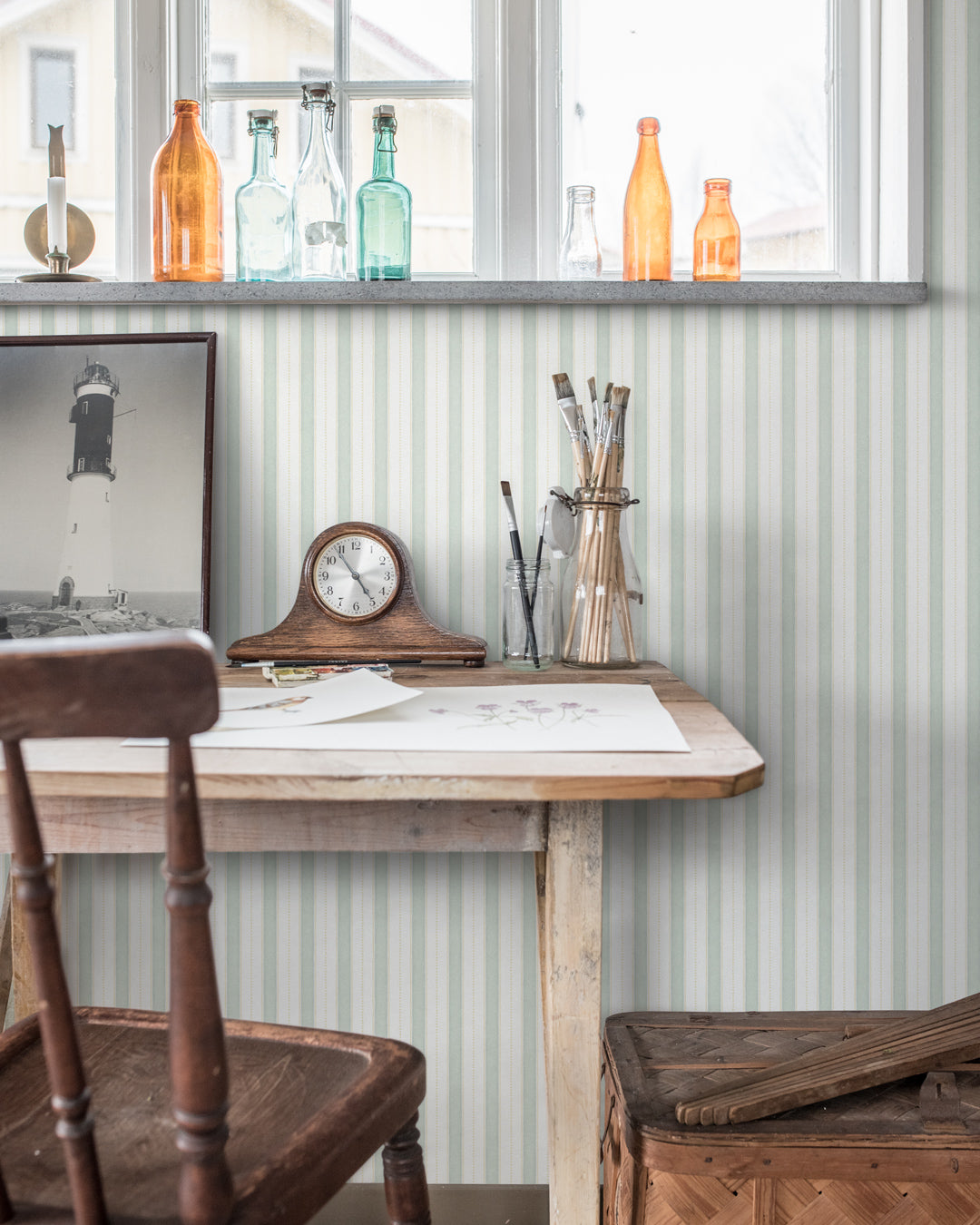 27007 - Sture Wallpaper - Gold & Green - Midbec