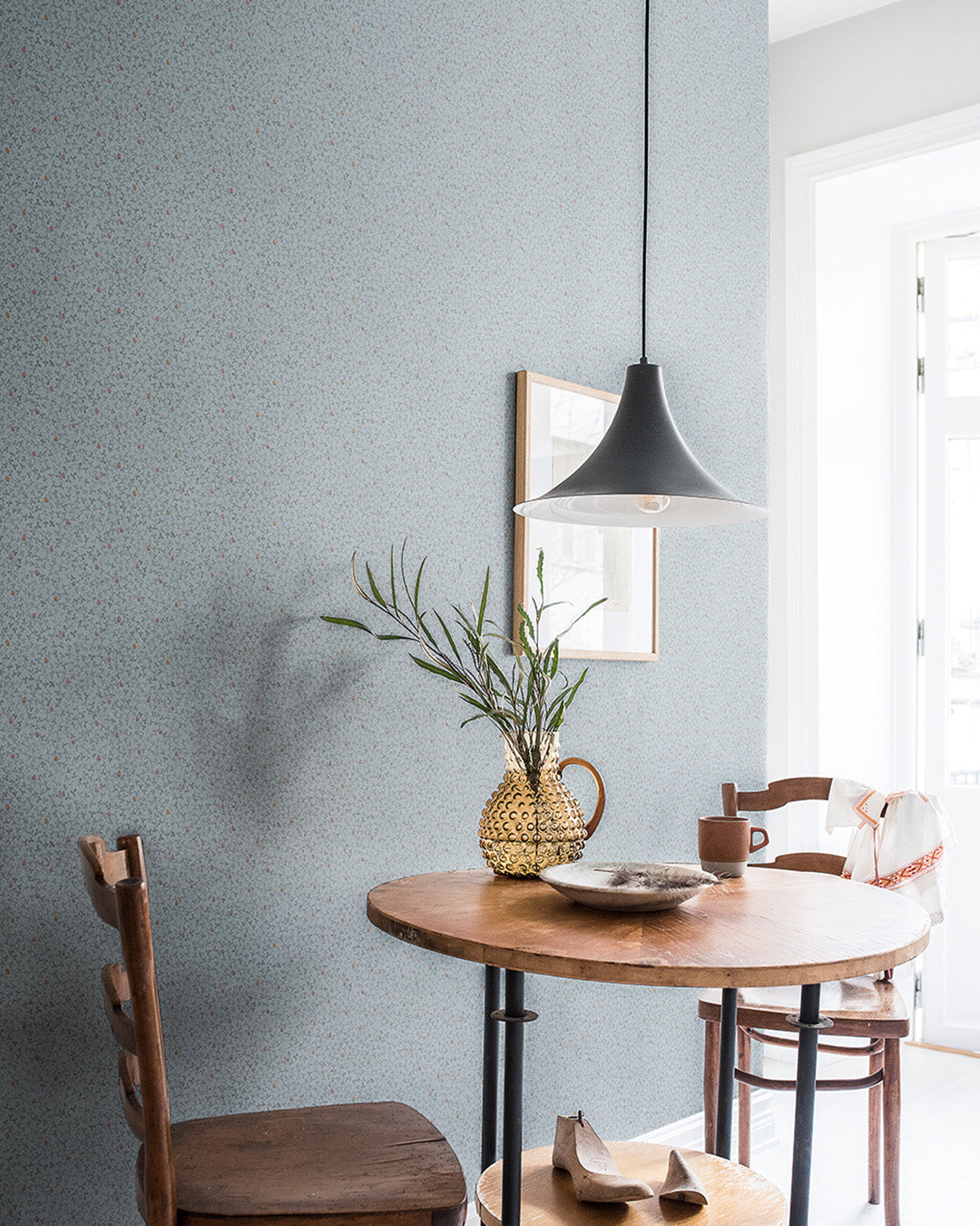 28011 - Clover Wallpaper - Blue - Midbec