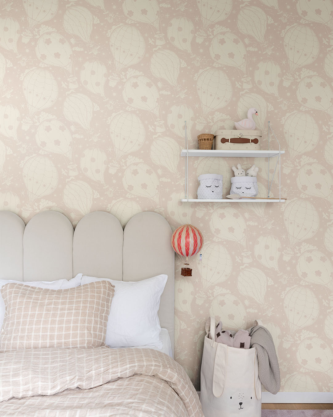 29003 - Ballongerna Wallpaper - Light Pink - Midbec