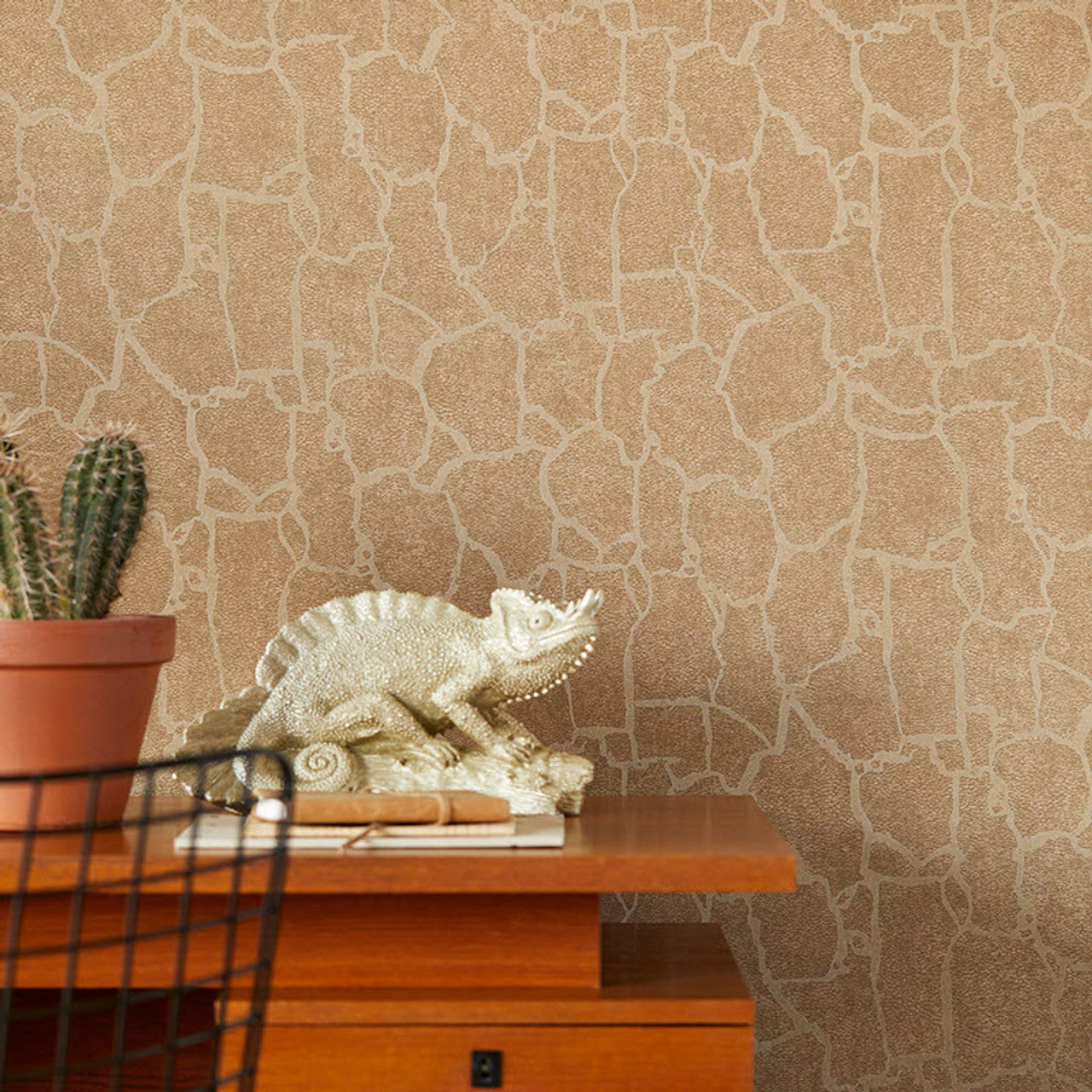 300533 - Skin Giraffe Effect Wallpaper - Brown - Eijffinger