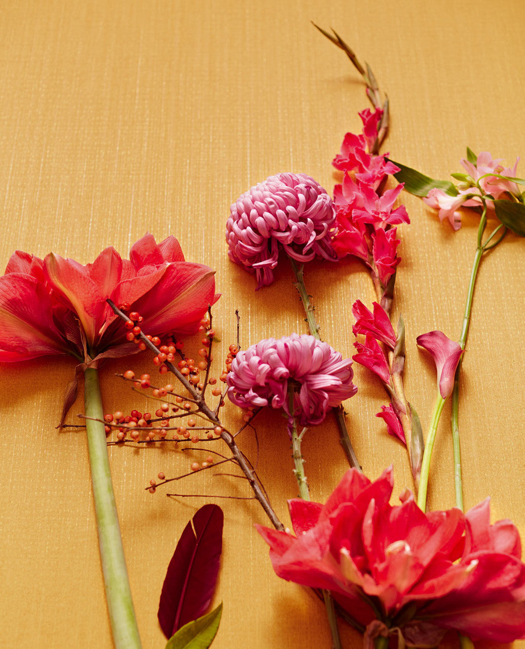 307353 - Museum Speckled Texture Wallpaper - Ocher / Gold - Eijffinger