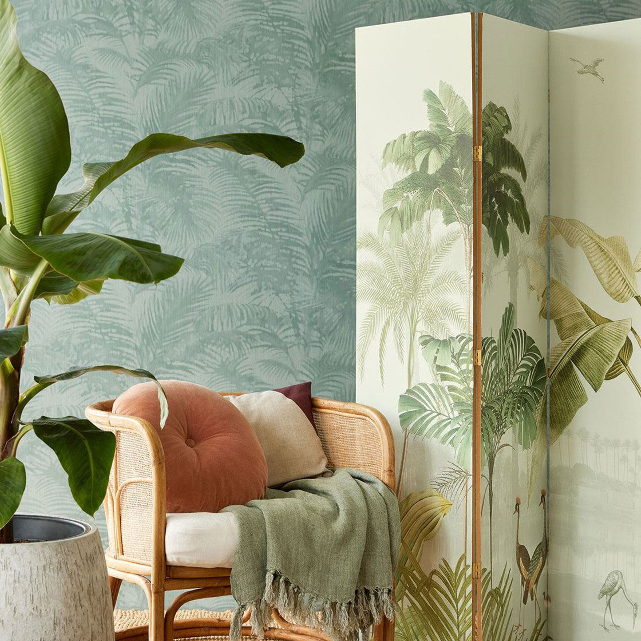 317402 - Vintage Oasis Max Mural Wallpaper - Green - Eijffinger