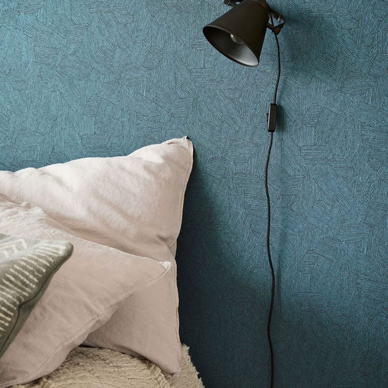 318006 - Direction Twist Wallpaper - Navy - Eijffinger