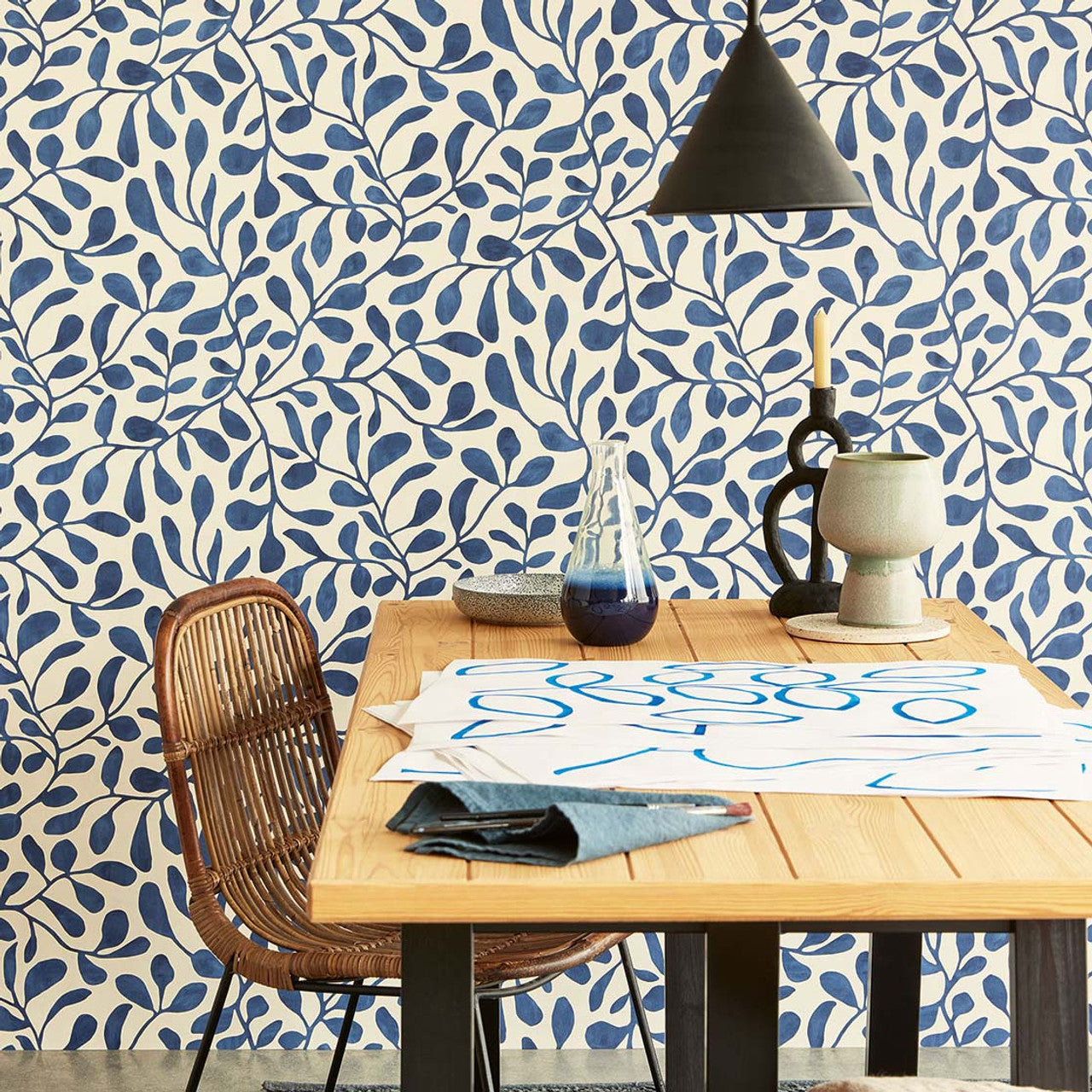 318035 - Natural Growth Twist Wallpaper - Navy - Eijffinger