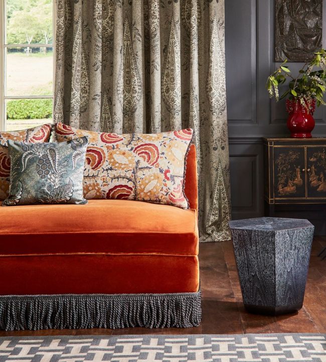 Koyari Paisley Fabric - Gray - Zoffany