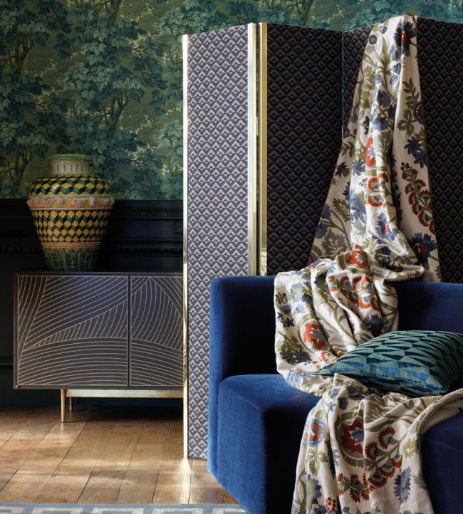 Hardwick Crewel Fabric - Blue - Zoffany