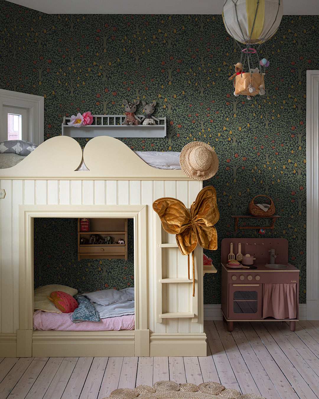 44110 - Pomona Wallpaper - Green - Midbec