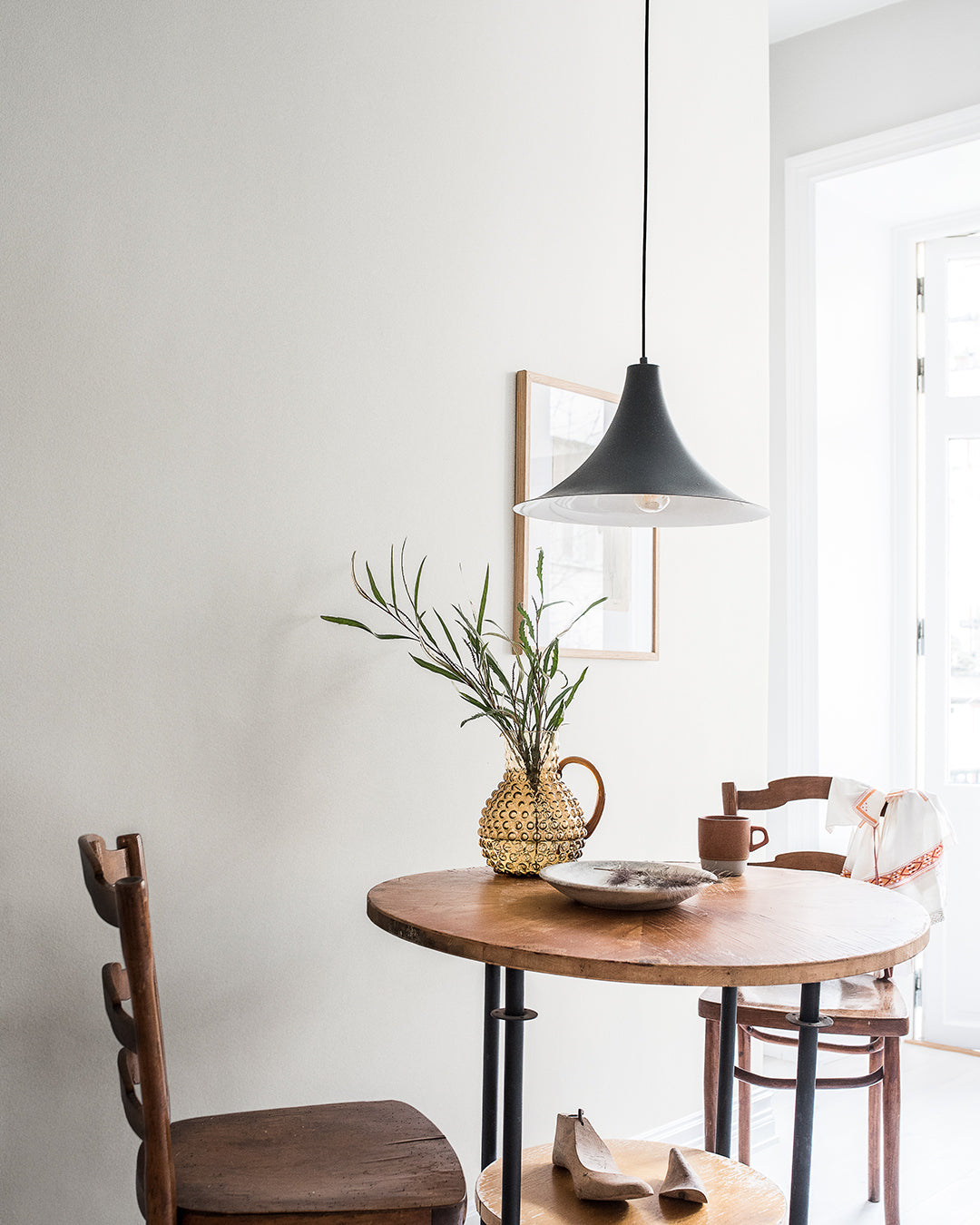 77019 - Aggskal Wallpaper - Eggshell - Midbec