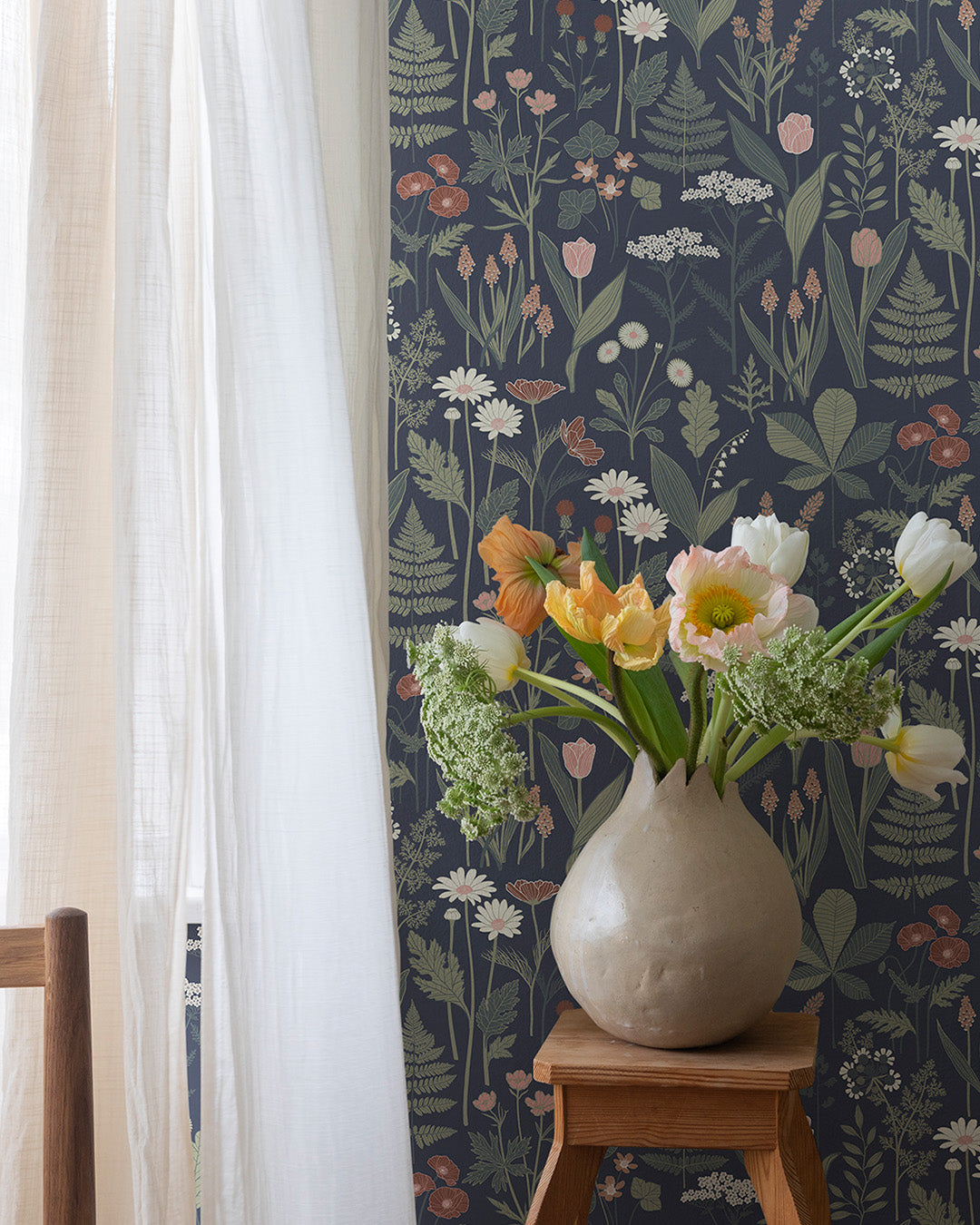 92102 - Elsa Wallpaper - Blue - Midbec