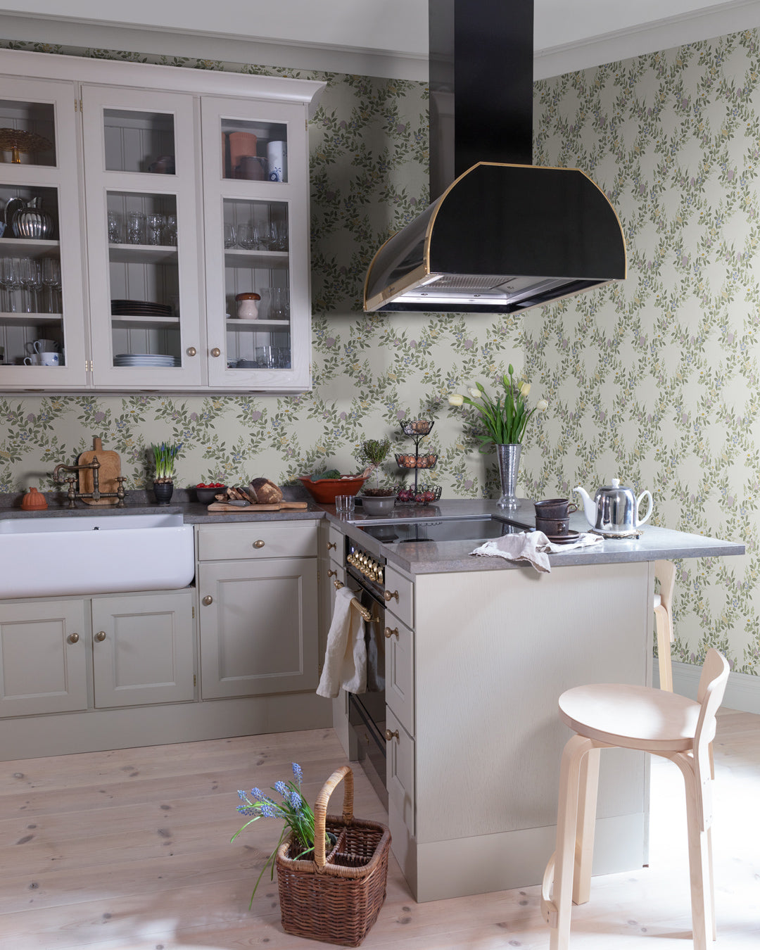 92107 - Margareta Wallpaper - Creamy White - Midbec