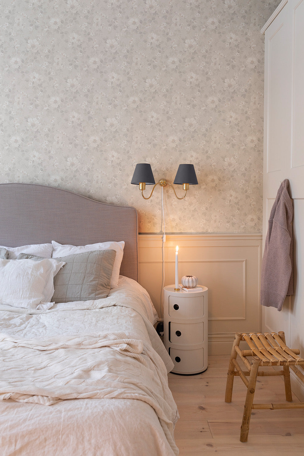 92115 - Johanna Wallpaper - Light Gray - Midbec