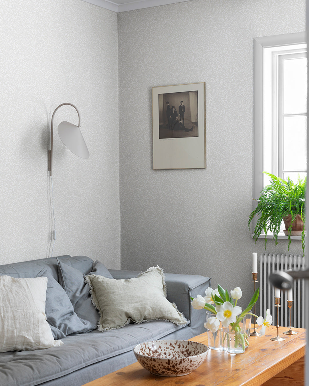 92119 - Kristina Wallpaper - White - Midbec