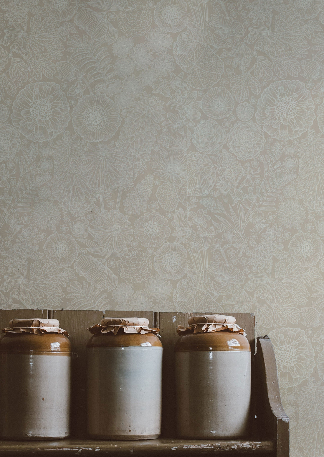 August Wallpaper - Pink - Summer Gray
