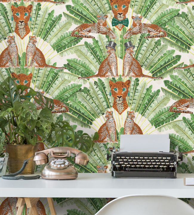 BMHD002-05B - Leopard Wallpaper - Light - Brand McKenzie