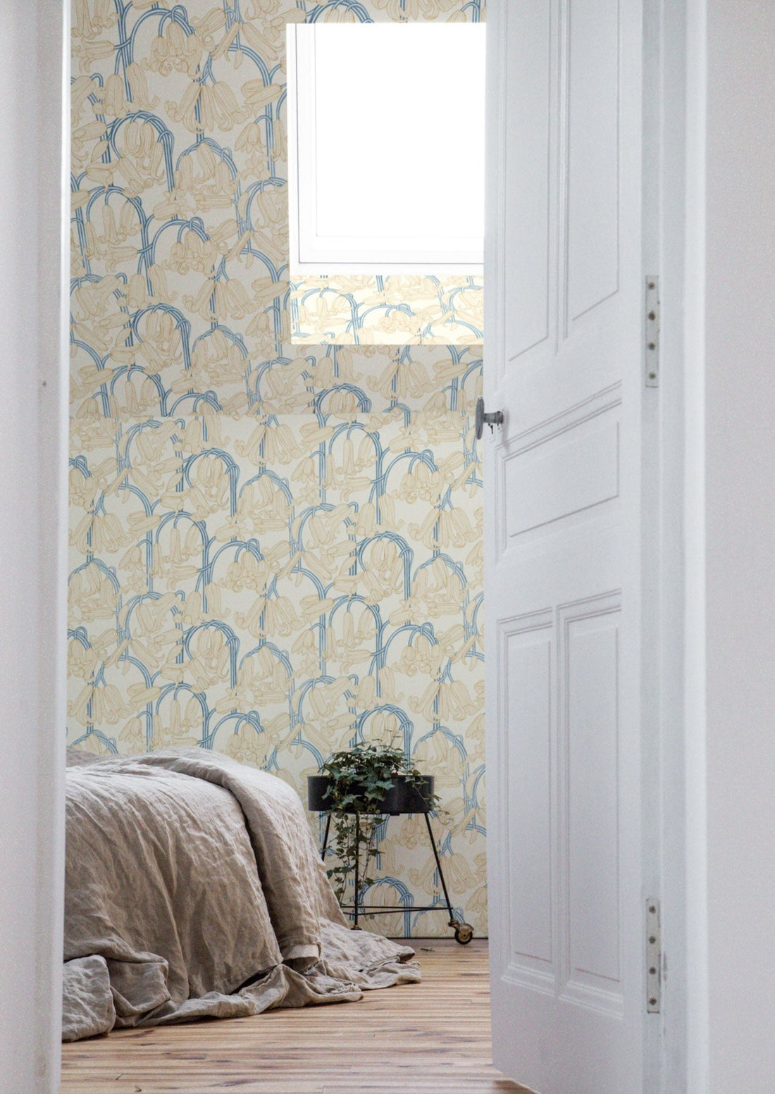 Bluebells Wallpaper - Cream - Summer Gray
