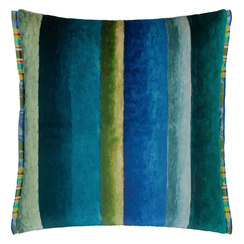Porcelaine De Chine Velours Indigo Cushion - Designers Guild