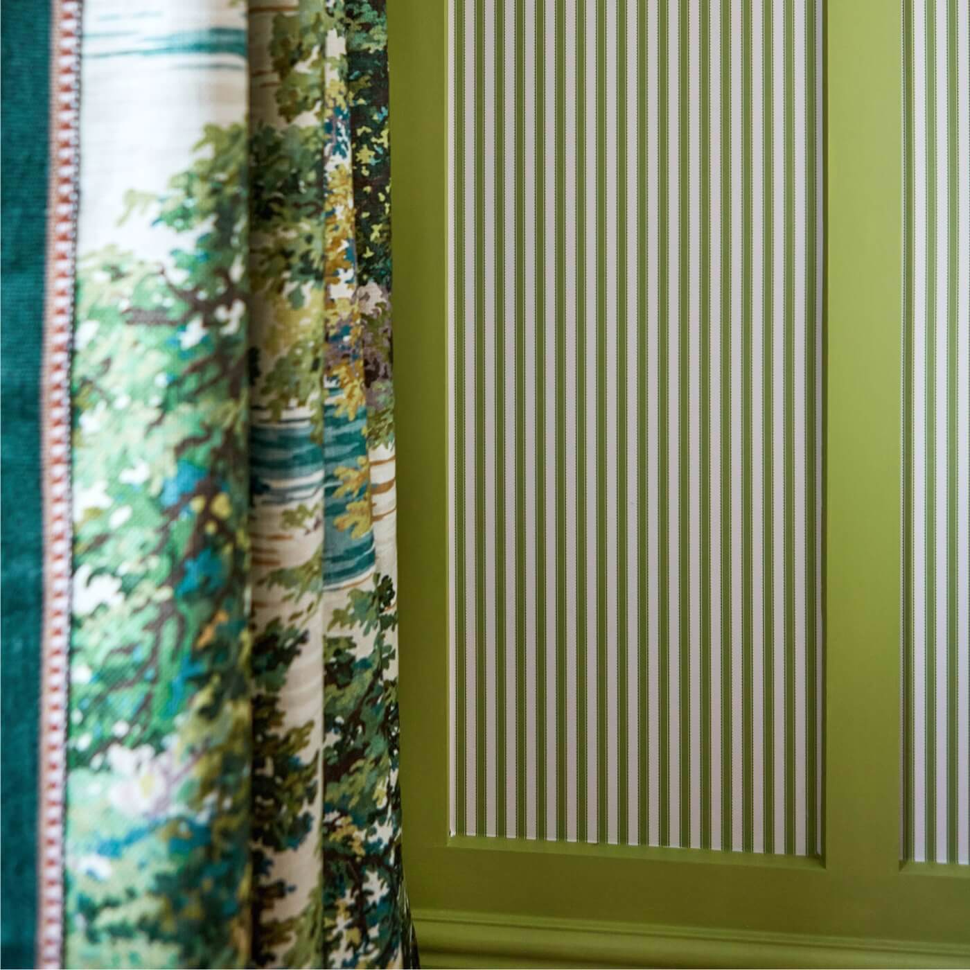 Pinetum Stripe Wallpaper - Sap Green - DABW217255