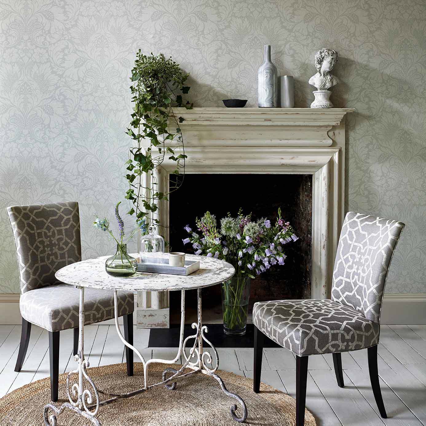 Kent Wallpaper - Dove - DDAM216390