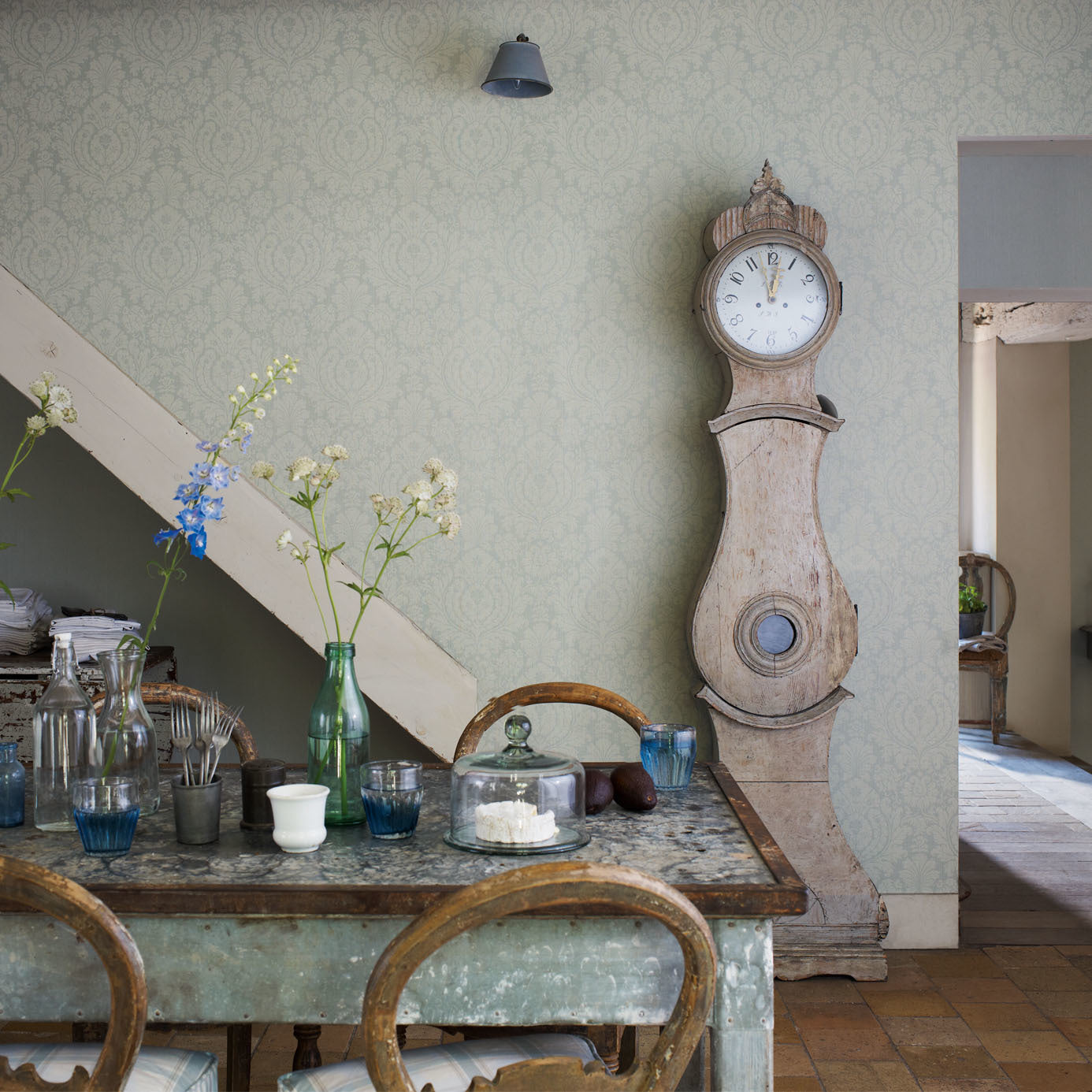 Fabienne Wallpaper - Eggshell - DFAB214071