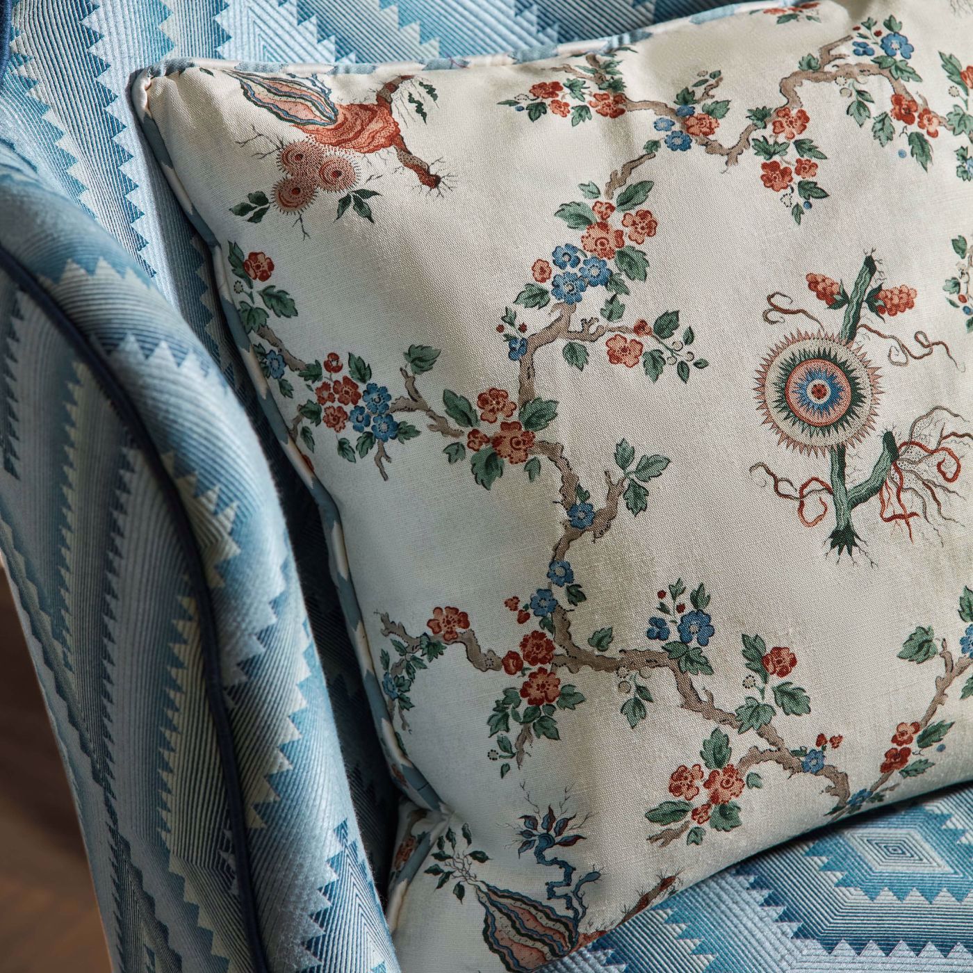 Trelliage Sandstone/Woad Fabric - Blue - Sanderson