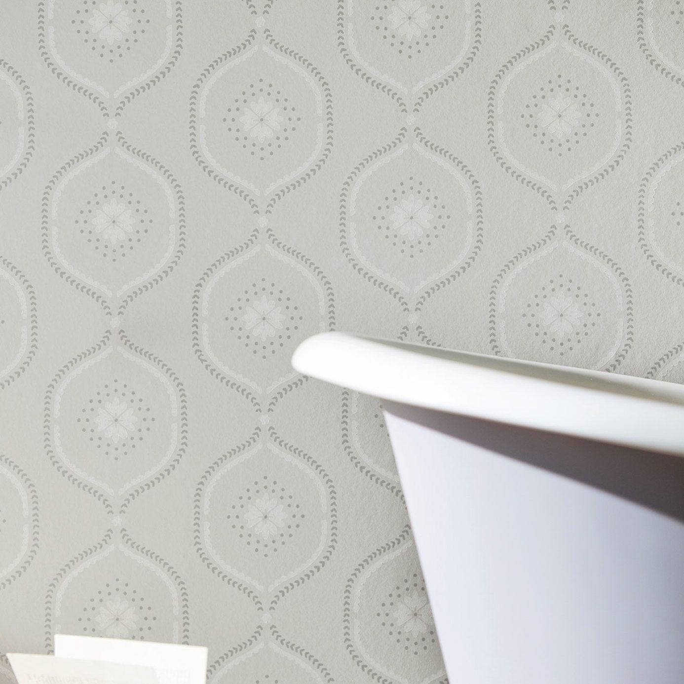 Milcombe Wallpaper - Silver - DLMW216879