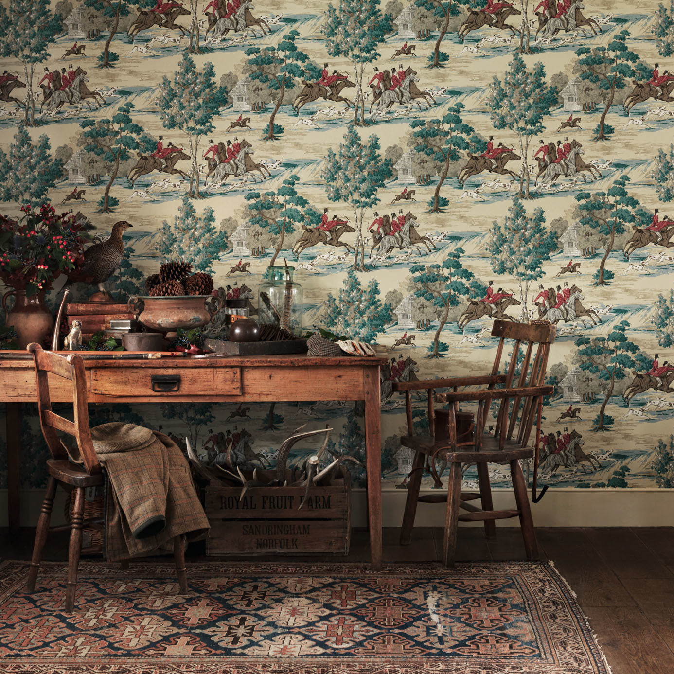 Tally Ho Wallpaper - Teal/Ruby - DVIN214597