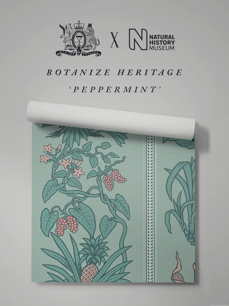 Botanize Heritage 'Peppermint' Wallpaper