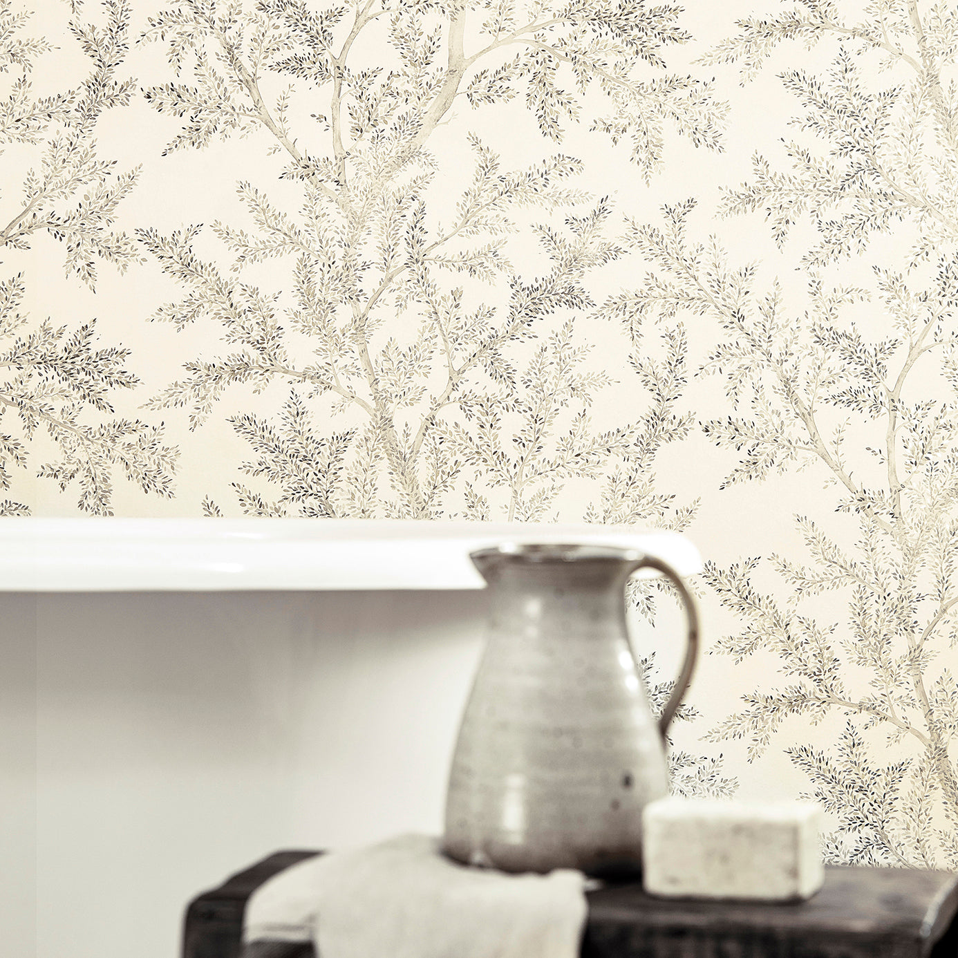Farthing Wood Wallpaper - Silver - DYSI216612