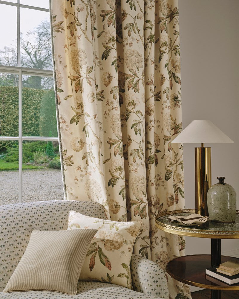 Alloway Fabric - Cream - Colefax and Fowler