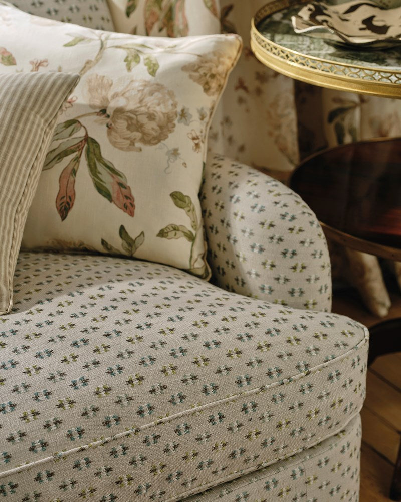 Alloway Fabric - Cream - Colefax and Fowler