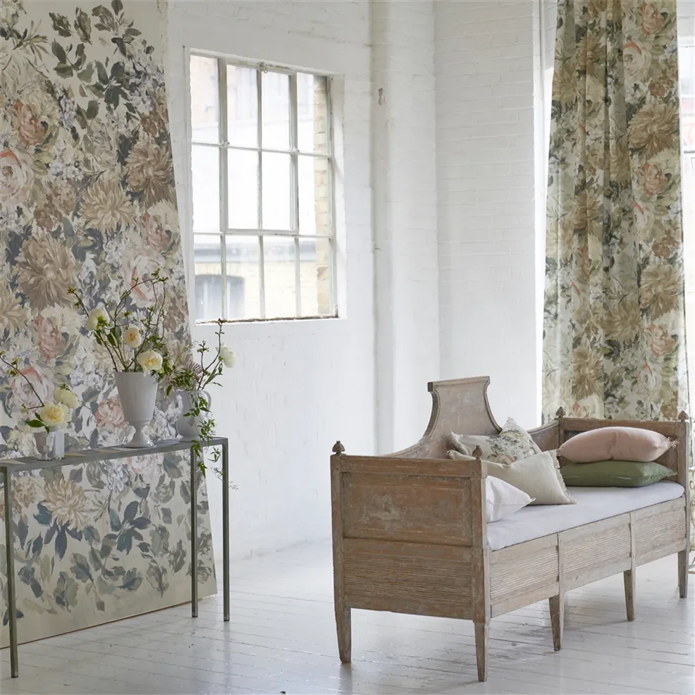 Fleurs D Artistes Wallpaper - Chalk - PDG1170/03 - Designers Guild