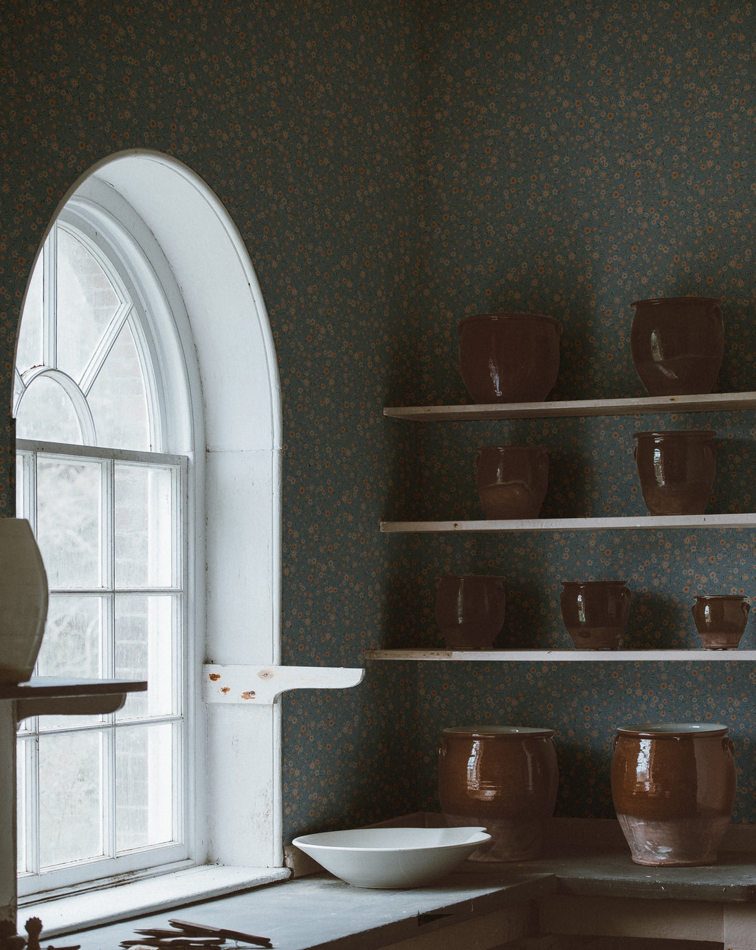 Freja Wallpaper - Sky - Summer Gray
