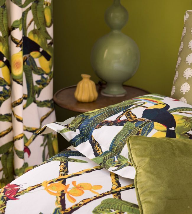 Tucan Fabric - Green - Gaston y Daniela