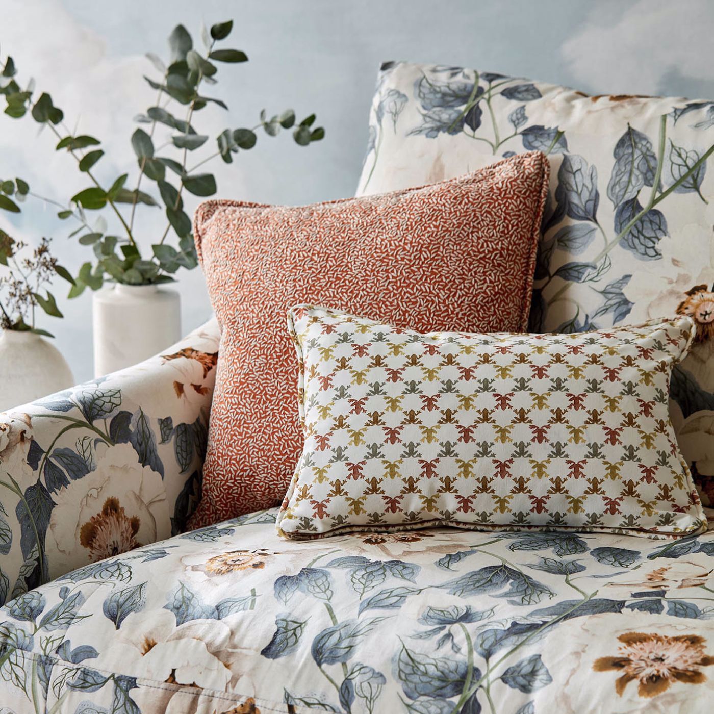 Mini Wood Frog Room Fabric - Terracotta/Parchment/Sketched