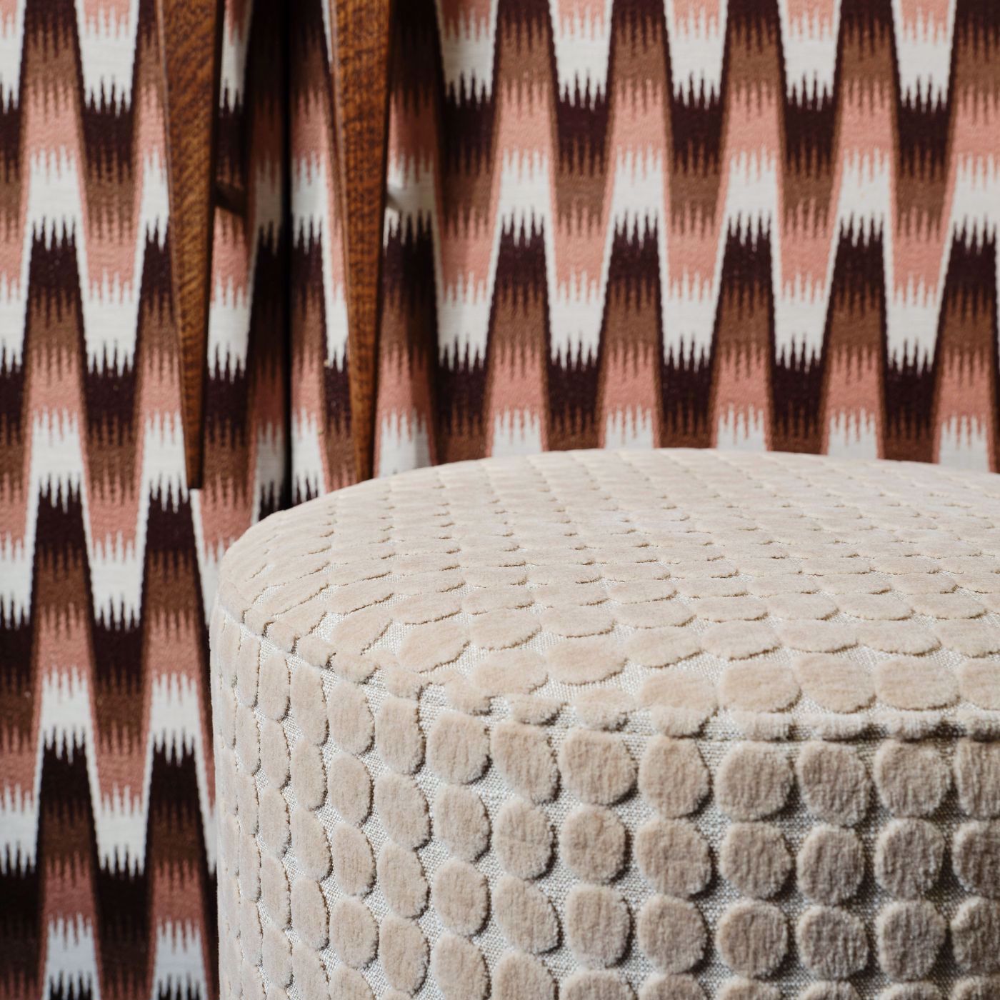 Loopy Spot Fabric - Oatmeal - Harlequin - Henry Holland
