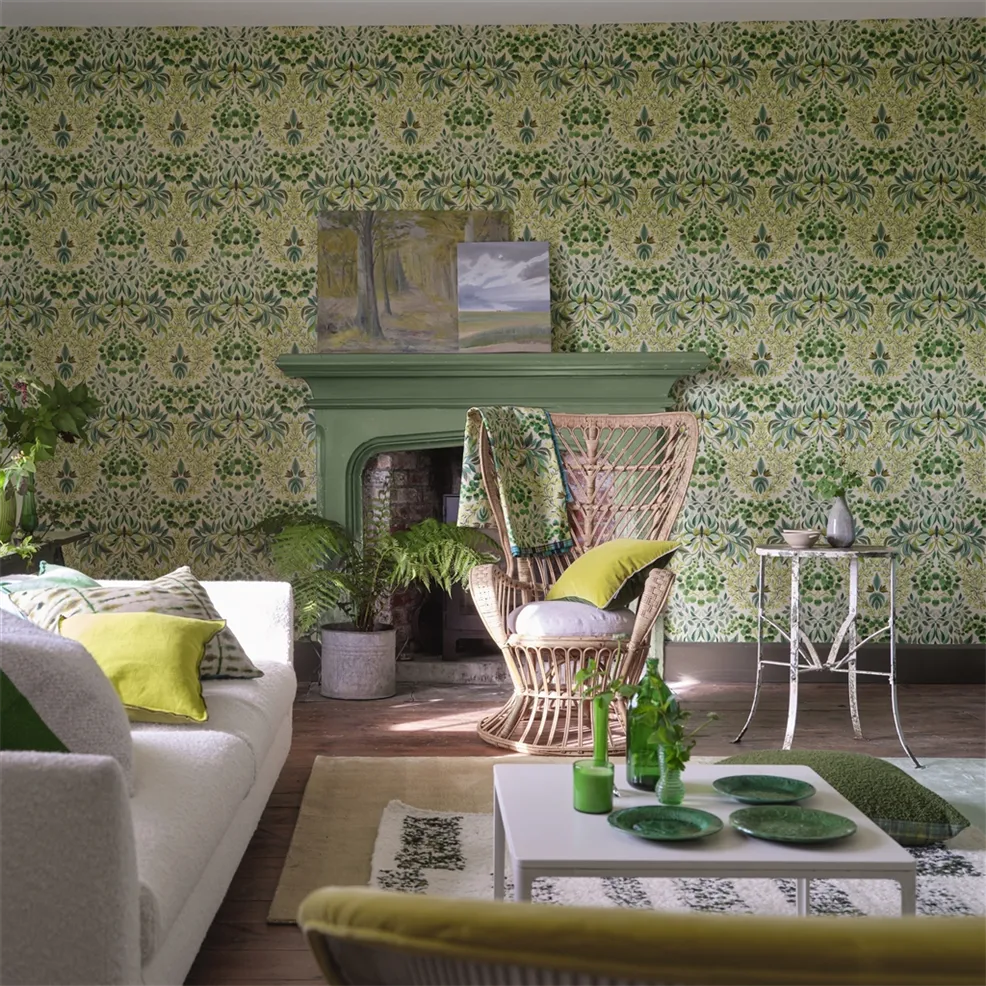 Karakusa Wallpaper - Emerald - PDG1157/04 - Designers Guild
